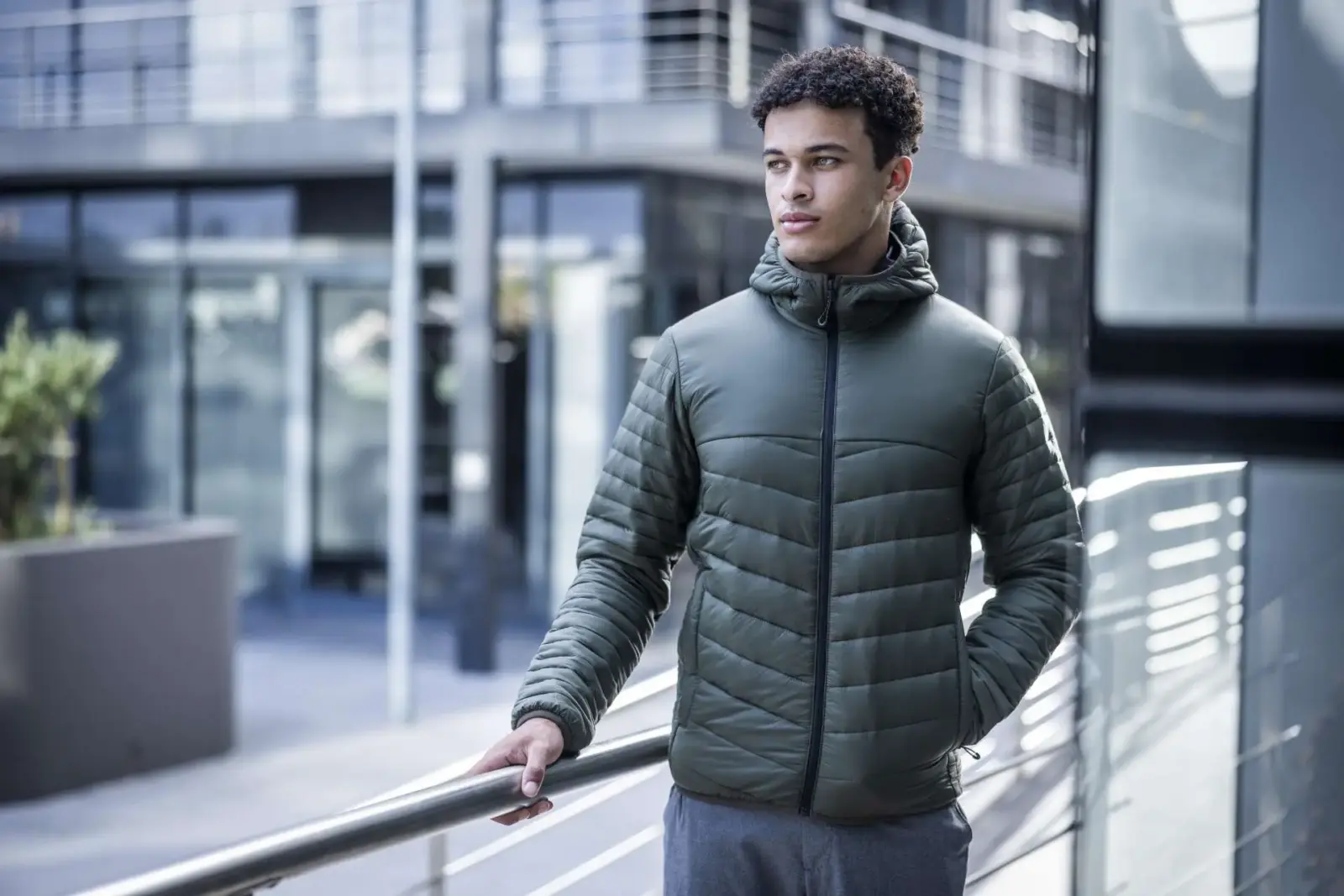 Regatta LOFTLITE HOODED BAFFLE JACKET (RETRA964) – termékkép 1